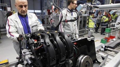 PSA търси купувач на двигатели, правени за BMW и Ford