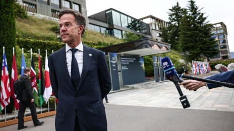 Politico: Мария Габриел е сред опциите на Марк Рюте за заместник в НАТО