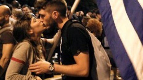 Гръцки режисьор ще посвети следващия си филм на кризата с дълга 