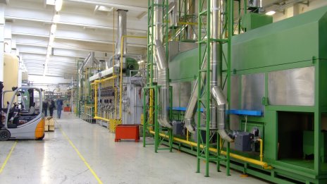 Заводските цени у нас намаляват с близо четвърт на годишна база 