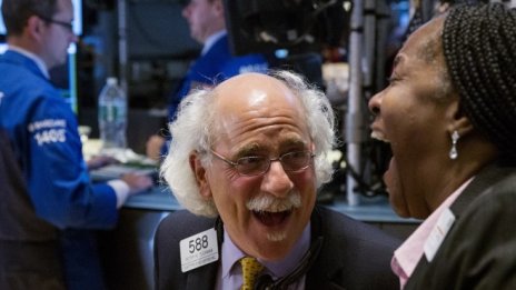 Wall Street е на път да изпрати четвъртата си поредна възходяща седмица*
