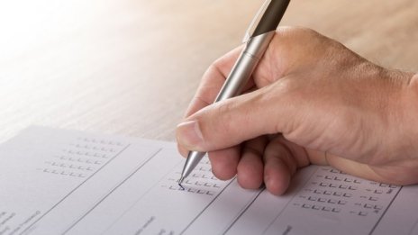 Чехия решава: Милош Земан или Иржи Драхош 