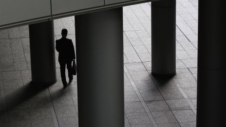 ИПИ: Отстъплението на демокрацията ограничава просперитета на България