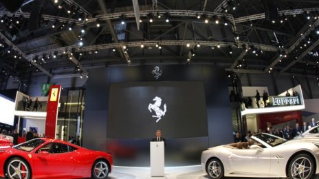 В Испания продават ментета на Ferrari и Aston Martin