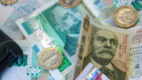 Бюджетният дефицит към края на април е 1,9 млрд. лева