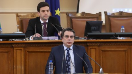 България е получила уверение от ЕК, че ще влезе в изключенията за петрола*