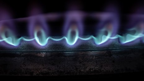 Предлагането превиши 3 пъти търсенето в първия търг на ЕС за средносрочни общи покупки на газ