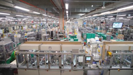 67% от процесите в завода на Schneider Electric в Пловдив са изцяло автоматизирани