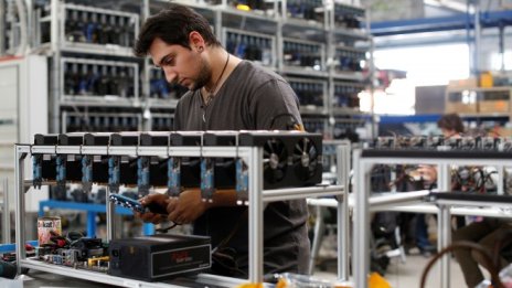 Американски технологични гиганти поискаха защита от новите мита на Тръмп