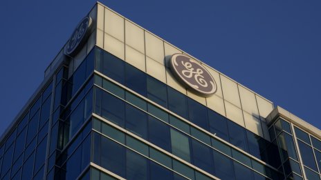 Прогнозата на General Electric за тримесечната печалба изостава от пазарните оценки