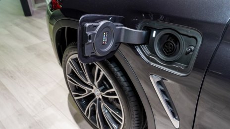 BMW очаква до 25% увеличение на електромобилите при общите продажби до 2025 г.