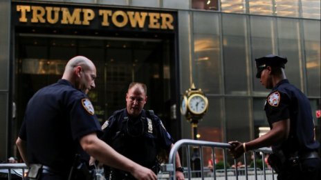 FT: Америка сега е опасна страна