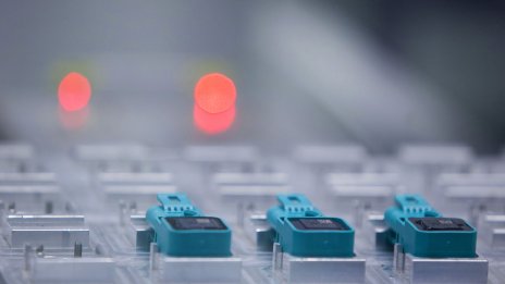 Дефицитът на чипове ще изтрие 4,4 млн. коли от световното производство през 2022 г.