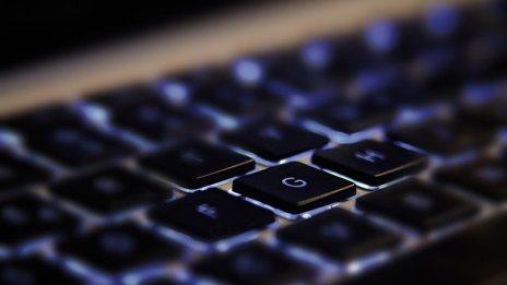 Онлайн справките в НОИ се увеличават със 700 хил. за една година