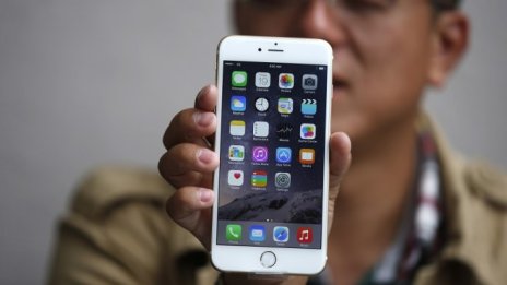 Забавянето на батериите на iPhone ще е по избор на потребителя