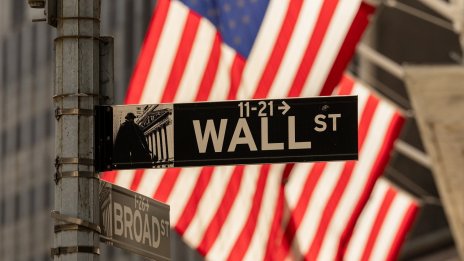 Прогнозата за ново намаление на лихвите в САЩ окрили Wall Street