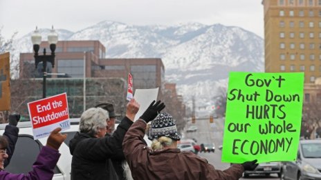 Американският сенат прие бюджетния пакет