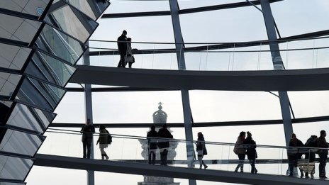 Безработицата през ноември стигна 11-годишно дъно