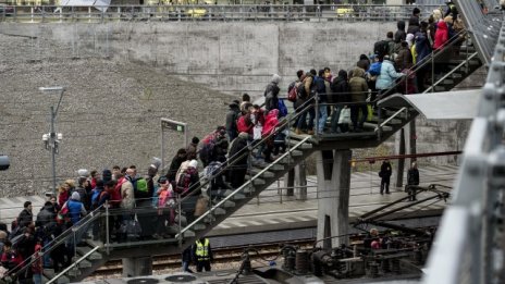 ООН: Броят на бежанците в ЕС намалява за първи път тази година
