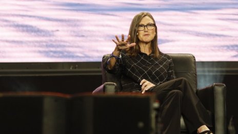 Падението на борсовата легенда Кати Ууд