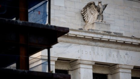 Големите американски банки увеличават изплащанията след стрес тестовете на Фед