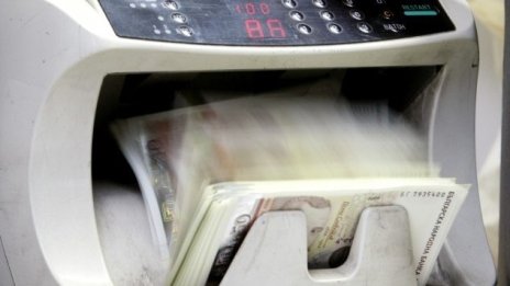 За девет тримесечия вземанията на дружествата за бързи кредити нарастват с 28%