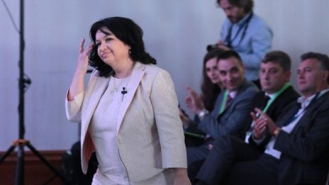 Петкова: Назначаването на Първанов – част от коалиционния формат