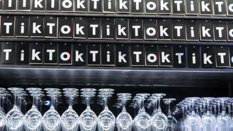 Китайската видео услуга TikTok се мести в чужбина?