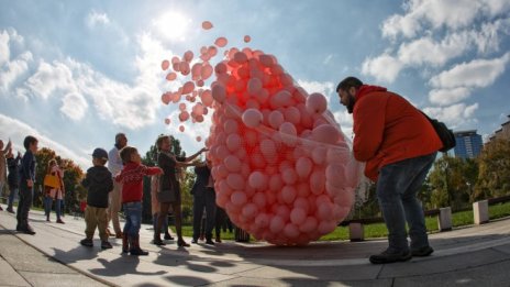 Кадър на деня за 19 октомври