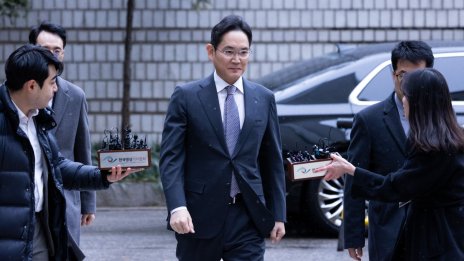 Председателят на Samsung бе оправдан по дело за сливане от 2015 г.