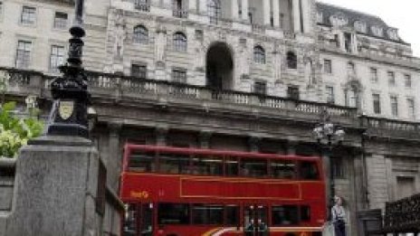 Британските банки трябва да разделят търговските от инвестиционните си операции?