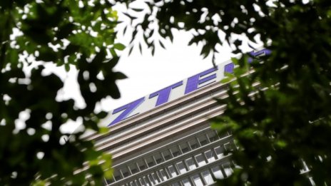 САЩ може да забранят използването на оборудване на ZTE и Huawei от догодина