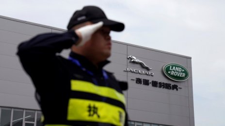 Tata няма да се раздели с Jaguar Land Rover