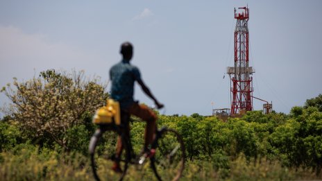 Цената на петрола скочи с 1 долар заради очакван ураган в Мексиканския залив*