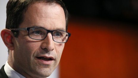 Кандидатът за президент на френските социалисти губи всякакви шансове