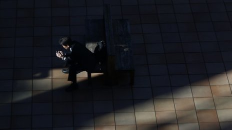 Социалните мрежи изглеждат готови да затягат контрола