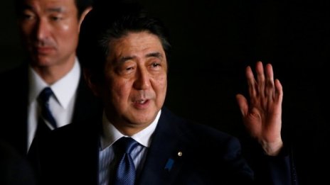 Сигурността и търговията във фокуса на европейската обиколка на японския премиер