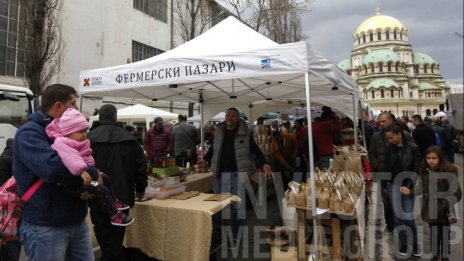 Над 10 хил. посетители привлече пролетният фермерски пазар в София