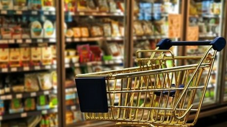 Агроминистерството е в преговори с големите вериги за повече български продукти