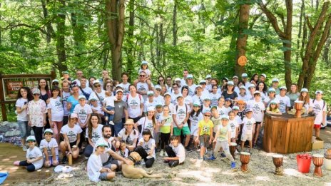 Пощенска банка и Mastercard® реализираха втория етап от проекта „Зелена класна стая“