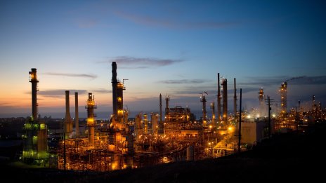 Exxon отчита трето поредно тримесечие на спад на печалбата