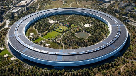 Apple се завърна в списъка със 100-те най-добри работодатели в САЩ