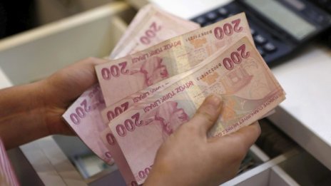Икономиката на Турция навлезе в първата си рецесия от десетилетие