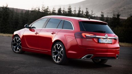 Opel представи новата Insignia OPC
