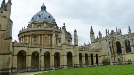Brexit може да сложи край на 700-годишна традиция на Оксфорд 