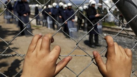 Amnesty: Светът се нуждае от герои, защитаващи човешките права