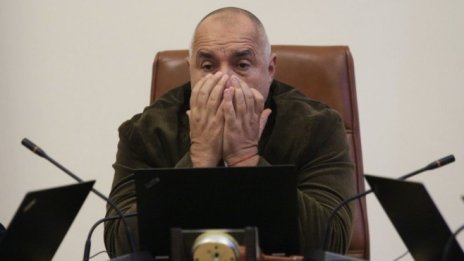 Няма да се затварят повече градове и села, обеща премиерът