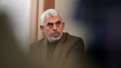 "Хизбула" обещава отговор на убийството на Синуар