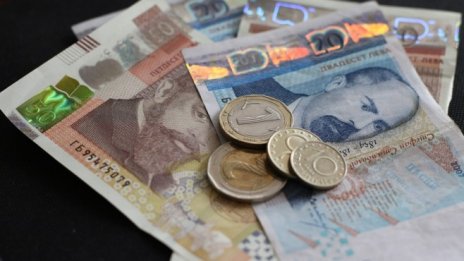 Компенсациите за работници от затворени бизнеси продължават до 31 януари