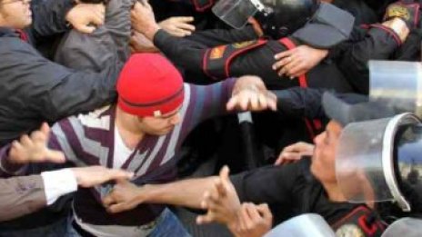 Борсовата търговия в Египет бе спряна заради размириците в страната